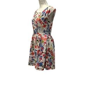 VGC Preloved One Clothing Fit Flare Cap Sleeve Vibrant Floral Crepe Dress-Large